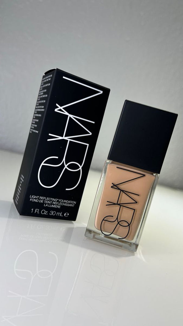 NARS Natural Glow Foundation – Lightweight & Buildable Coverage